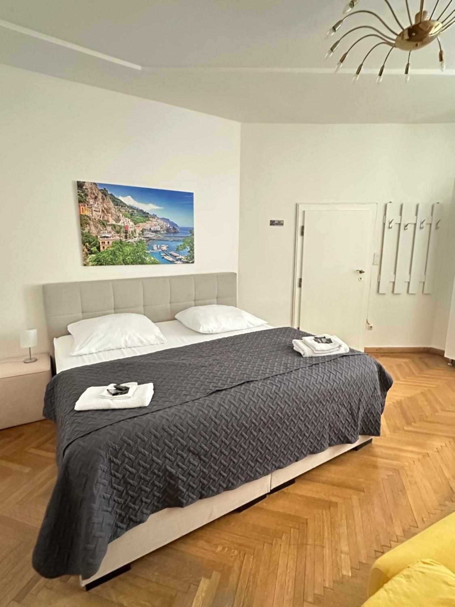 Casa de hóspedes Datri Petite 1 - 3 Viena
